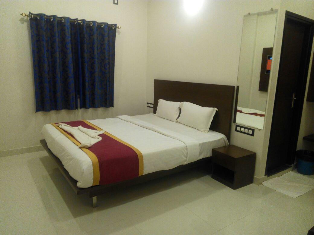 Hotel Grand Kubera Chikmagalūr Exterior foto